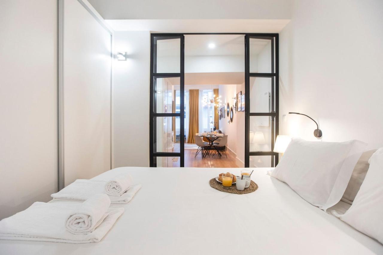 Elegant & Bright Flat By Lovelystay Porto Exterior foto